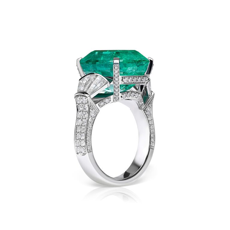 Emerald ring 11.97 ct #1