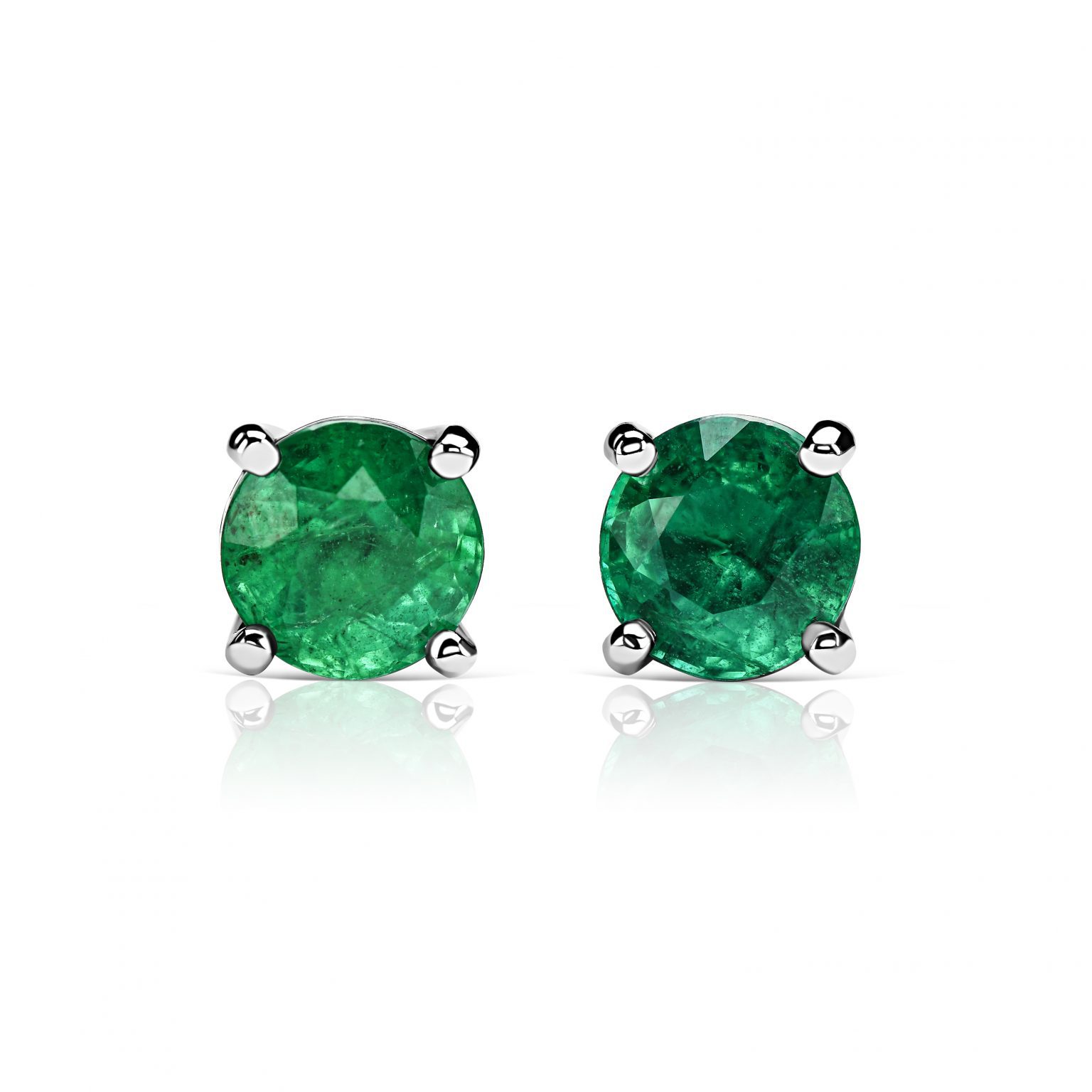 Emerald stud earrings 1.640 ct
