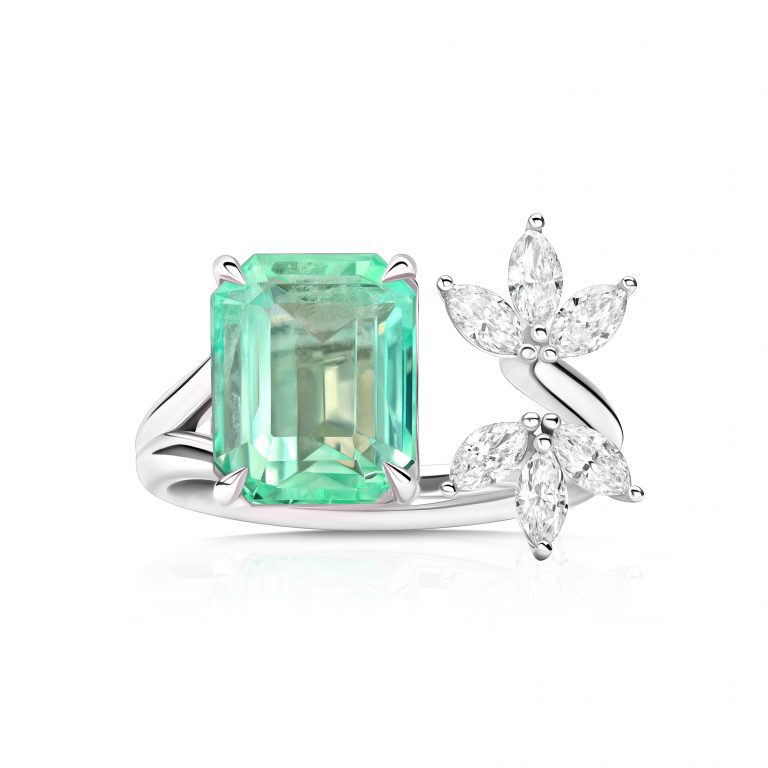 Ring with Emerald 3.30 ct #1